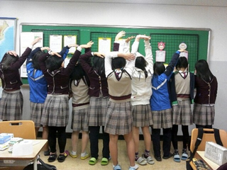 Illustration for article titled South Korean Kids Pull Hardcore April Fools' Pranks